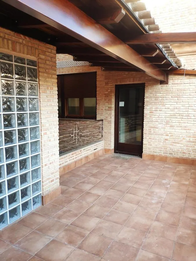 ToledoAloja - Estudio en Toledo 0*,