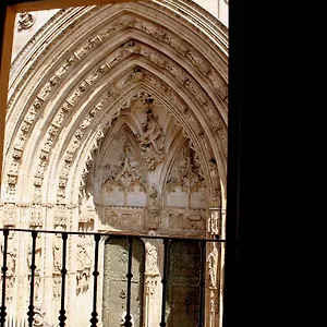 Puerta De La Catedral Toledo